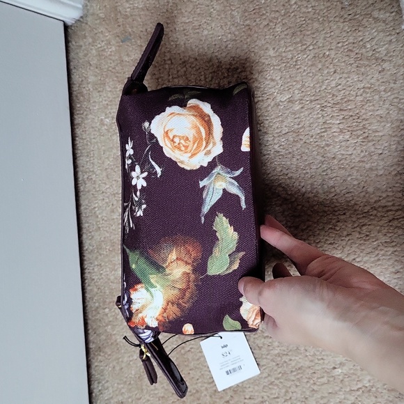 NWT! Floral Burgundy Dropp Kit/Toiletry Bag/Makeup Bag! - Picture 11 of 16